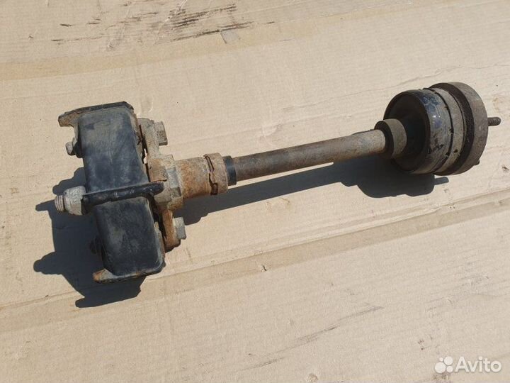 Карданный вал Chevrolet Niva внедорожник