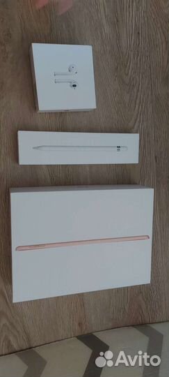 Коробка от iPad 6