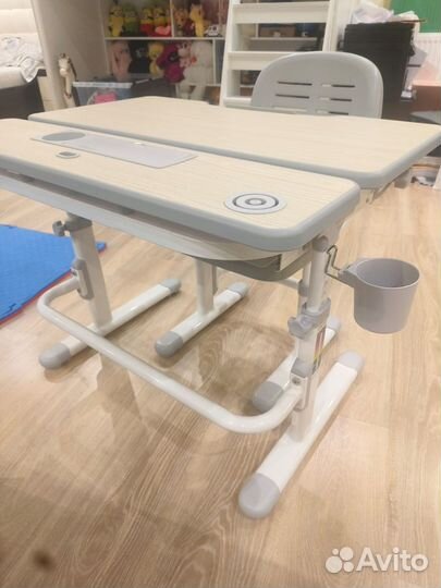 Растущий стол и стул для школьника