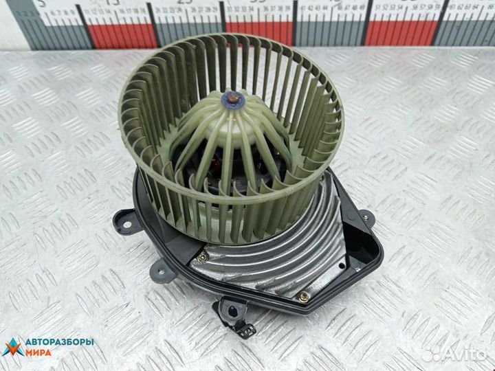 Моторчик печки Volkswagen Passat B5 рест. 2004