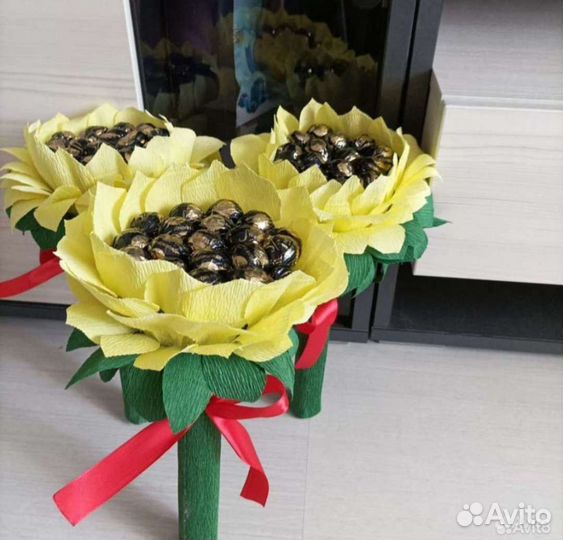 Сладкие подарки(букеты, цветы, кружки, санки)