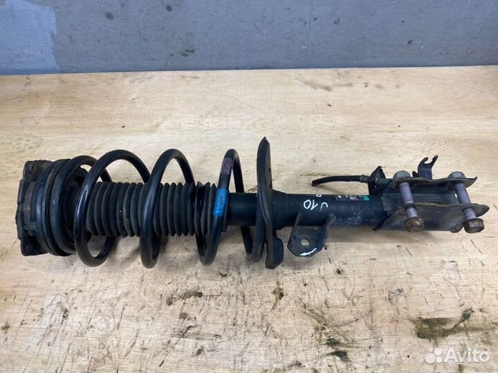 Передний Амортизатор Ниссан Кашкай J10 Авторазбор