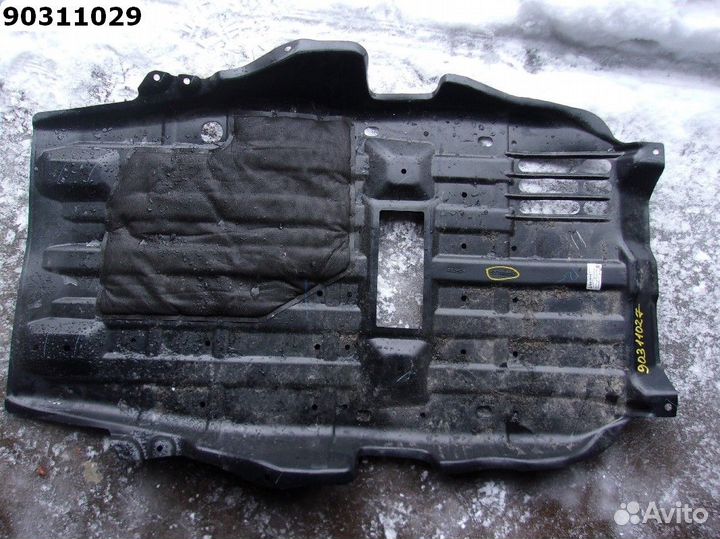 Mitsubishi L200 KB Пыльник