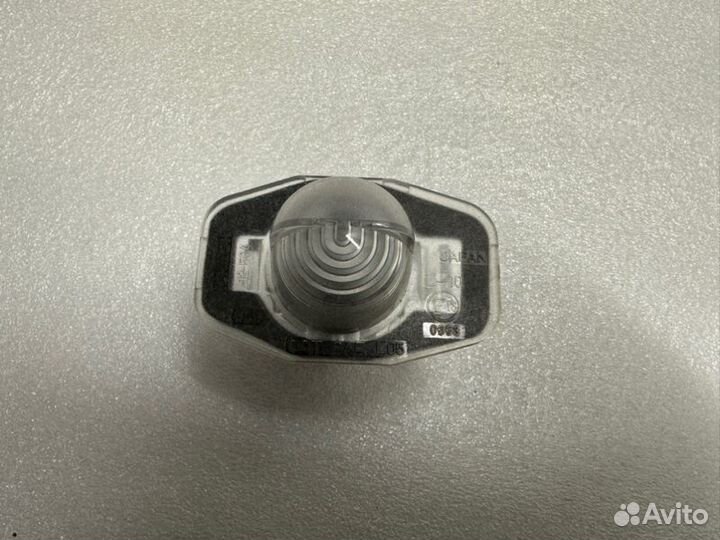 Плафон освещения номерного знака задний Toyota