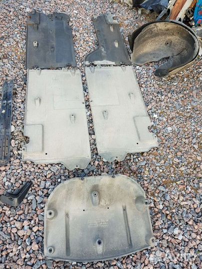 Пыльник защита днища Genesis G80 2017