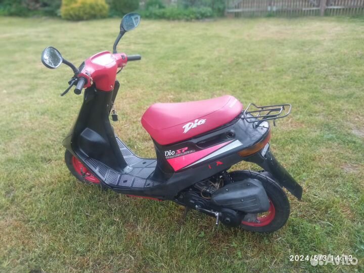 Скутер Honda dio