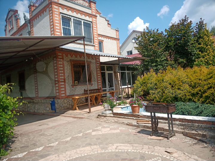 Дом 250 м² на участке 20 сот.