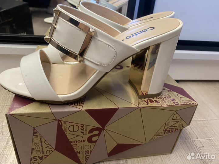 Босоножки женские на каблуке