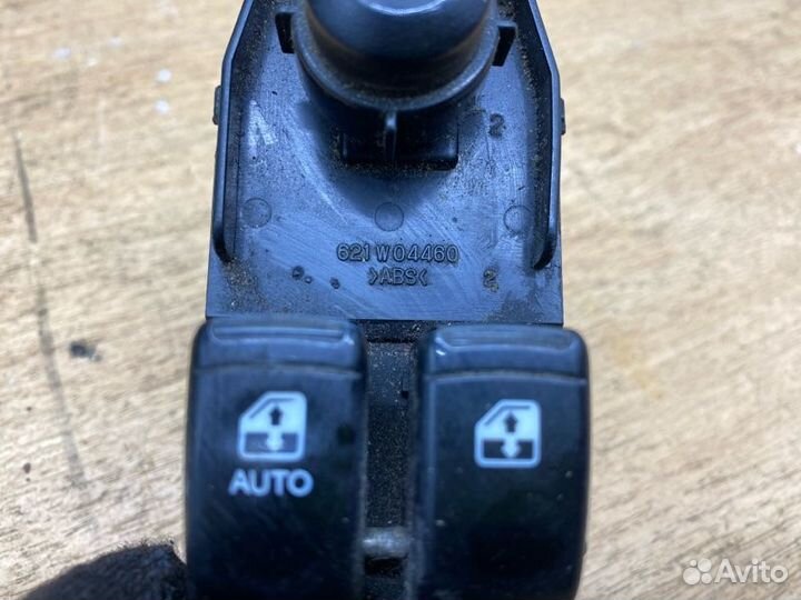 Кнопка стеклоподъемника Chevrolet Lacetti J200