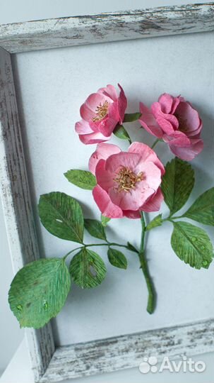 Картина с кустовой розой ручной работы