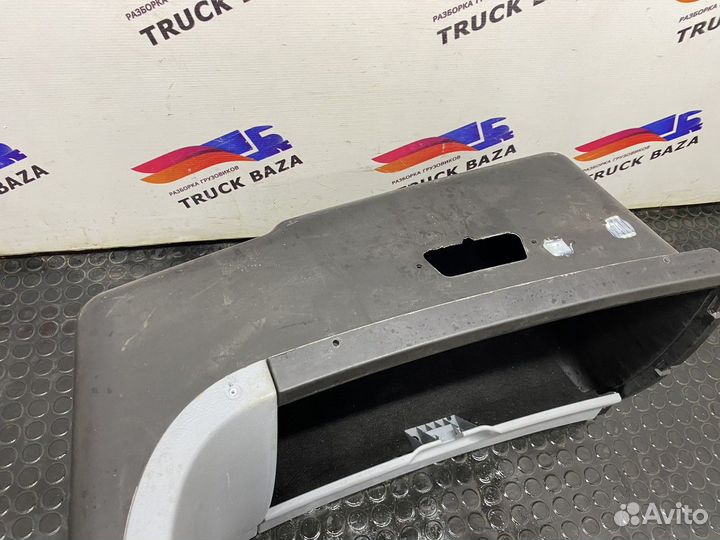 Левая часть верхней консоли Mercedes-Benz Actros