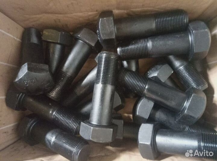 Болт круга Doosan DX255