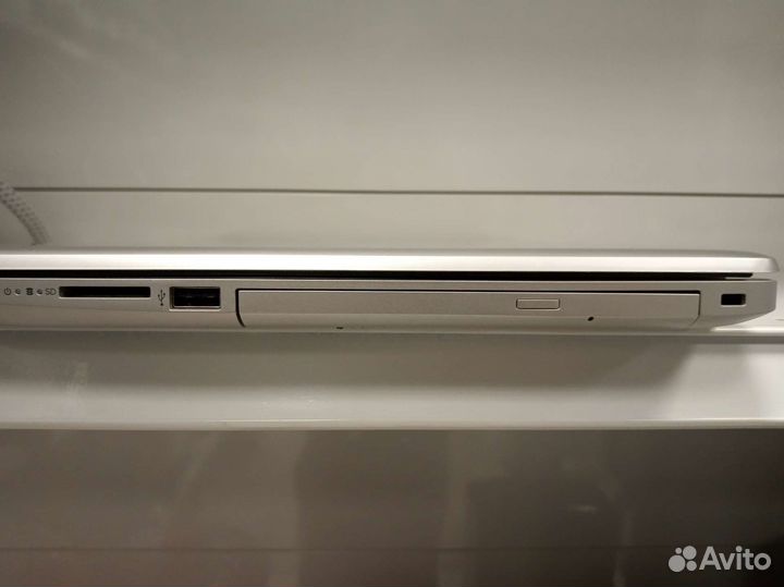 Новый ноутбук HP 17-by2052ur 17.3