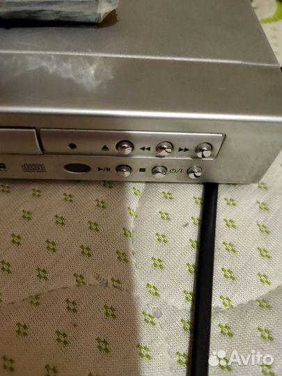 Dvd плеер Elenberg dvdp-2402