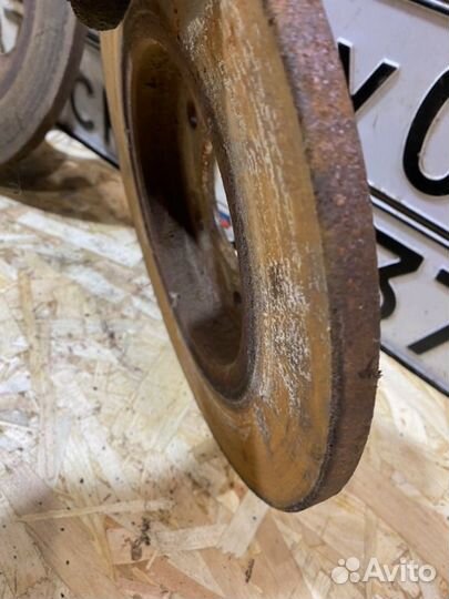 Тормозные диски заднее Ford Mondeo 3 2.0 2003