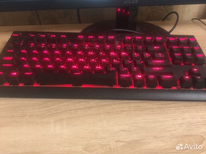 Игровая клавиатура corsair k63