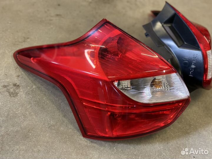 Задние фонари не диодные Ford Focus 3 хетчбек