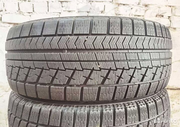 Bridgestone Blizzak VRX 225/55 R17 98Y