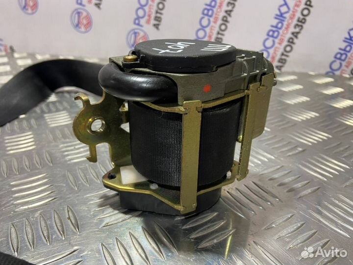 Ремень безопасности Peugeot 407