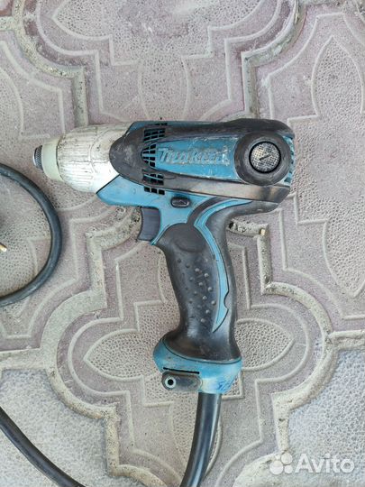 Винтоверт электрический