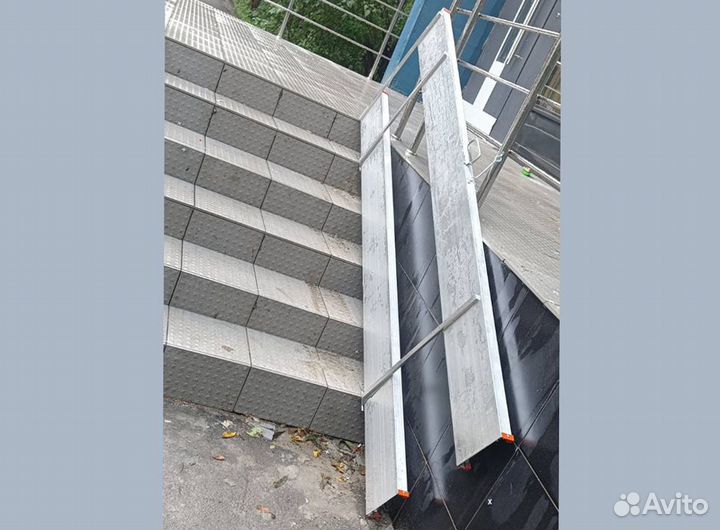 Пандус откидной для инвалидов