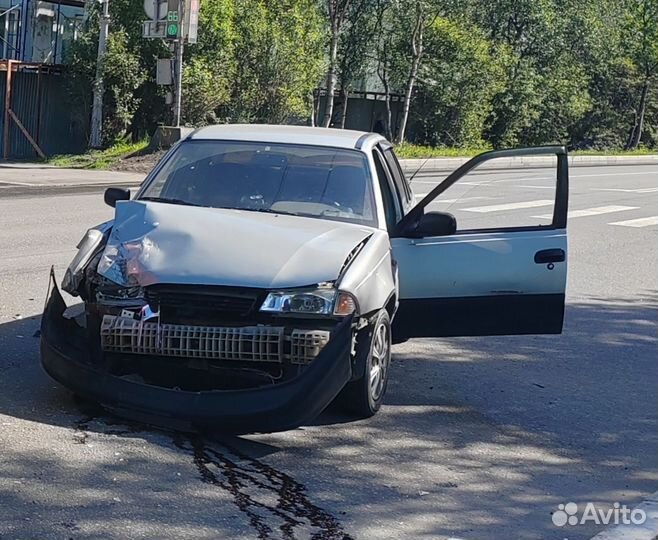 Daewoo Nexia 1.5 МТ, 2005, битый, 159 000 км