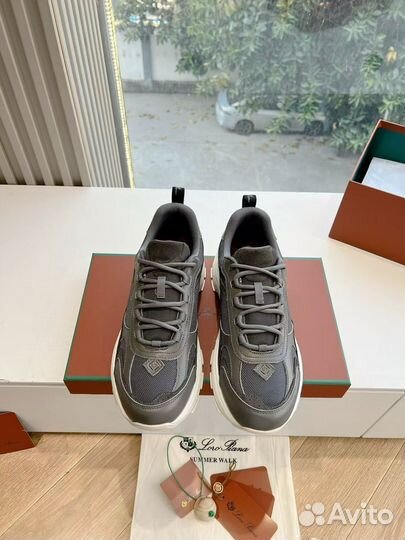 Кроссовки женские Loro Piana