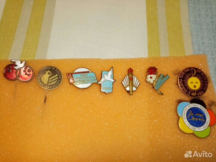 Значки посвящённые фестивалям