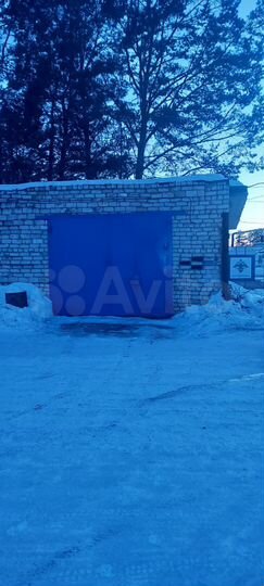 Гараж, > 30 м²