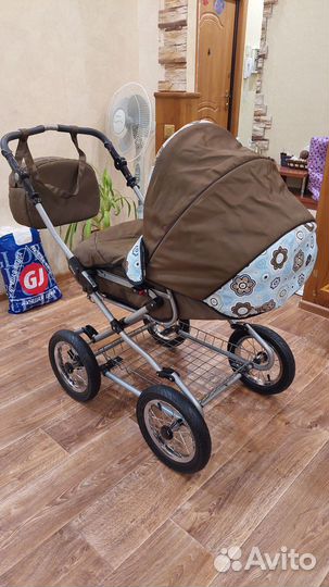 Коляска Roan Kortina