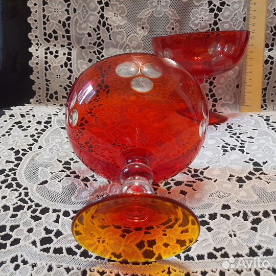 Фруктовница, цветное стекло