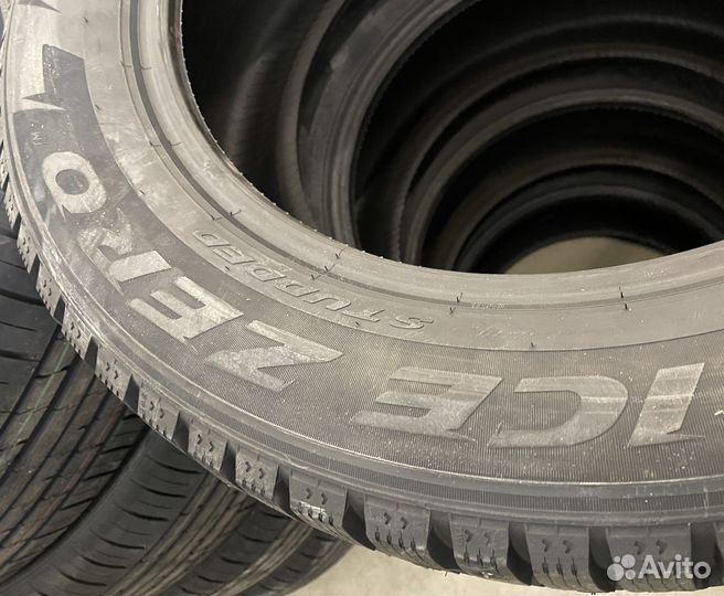 Pirelli Ice Zero 295/40 R21 111H