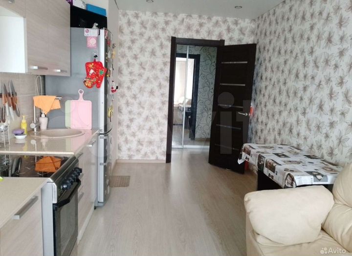Комната 18 м² в 2-к., 21/25 эт.