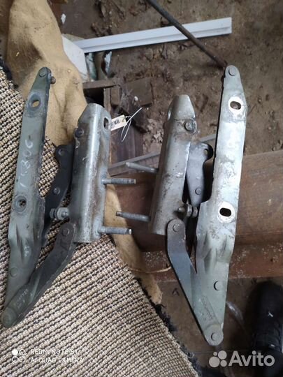 Петли капота land rover discovery 3