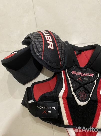 Хоккейный нагрудник