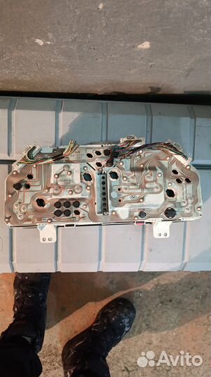 Панель приборов Forester sf5 ej205