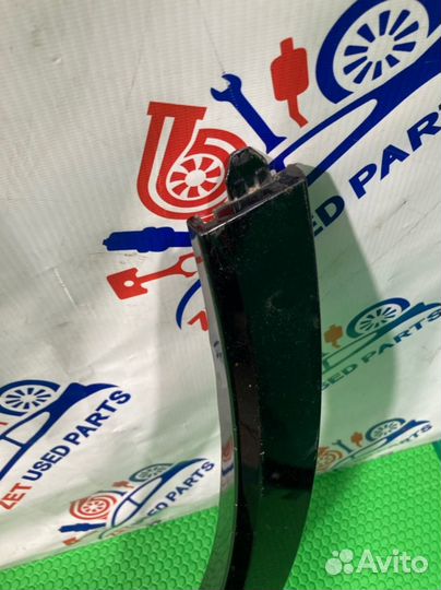 Накладка (расширитель) крыла передняя левая