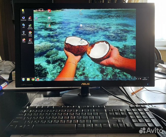 Монитор asus с процессором, клавиатурой и мышкой