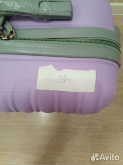 Чемодан на колесах