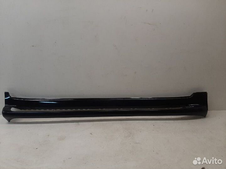 Накладка порога правая Toyota Land Cruiser 200