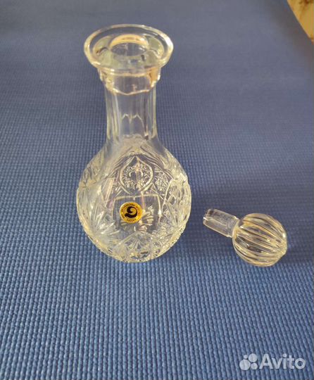 Графин хрустальный