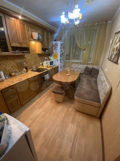 2-к. квартира, 61 м², 5/5 эт.