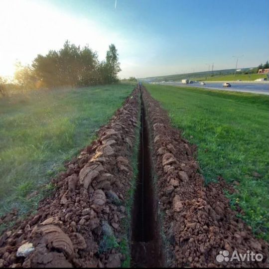 Землекопов копка траншей вручную