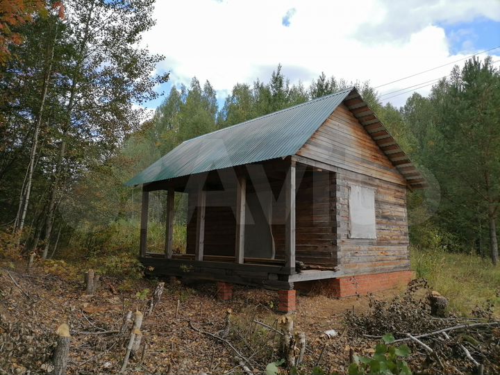 Дом 24 м² на участке 1 сот.