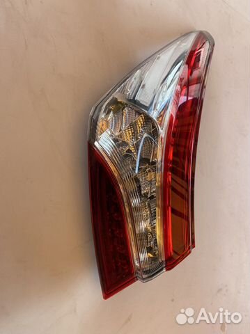 Фонарь задний левый Toyota Camry 70