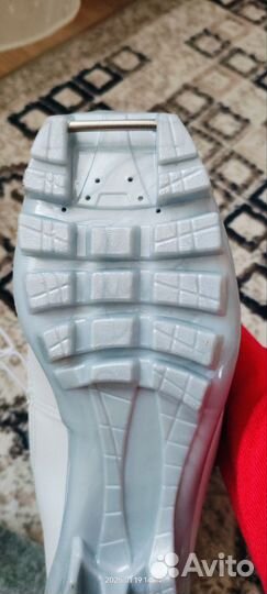 Лыжные ботинки новые, 36 р, nnn