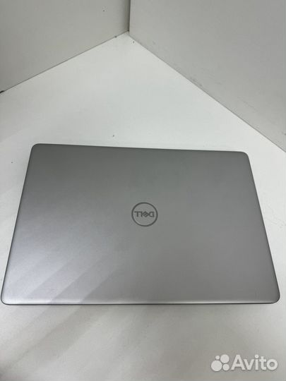 Ноутбук dell P87G