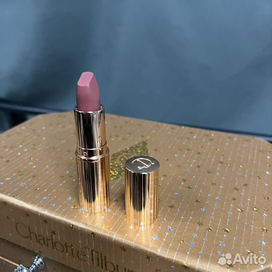 Charlotte tilbury pillow talk помада