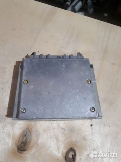 Блок управления ABS 013 545 94 32 мерседес 140