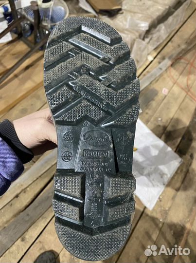 Резиновые сапоги